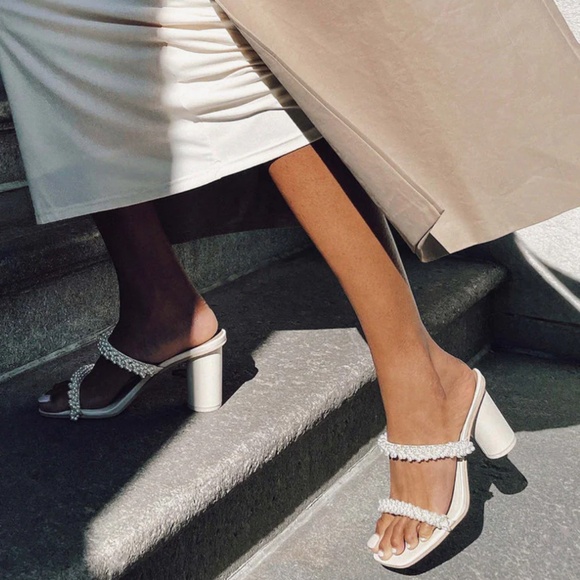 Dolce Vita Noel Heels Vanilla Pearls - Picture 7 of 12